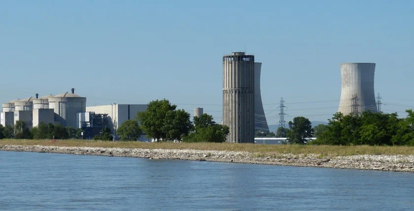 Francuska će produžiti životni vek svojih nuklearnih elektrana