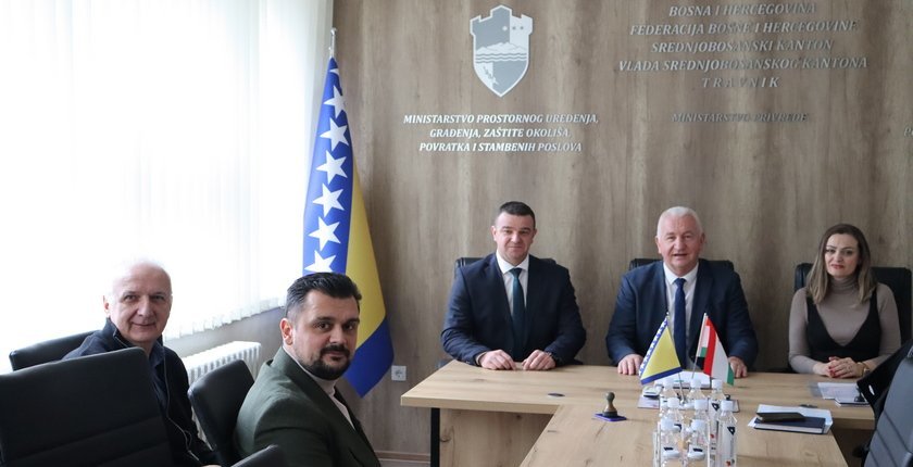 EPBiH potpisala ugovor o koncesiji za vetropark Vlašić od 50 MW