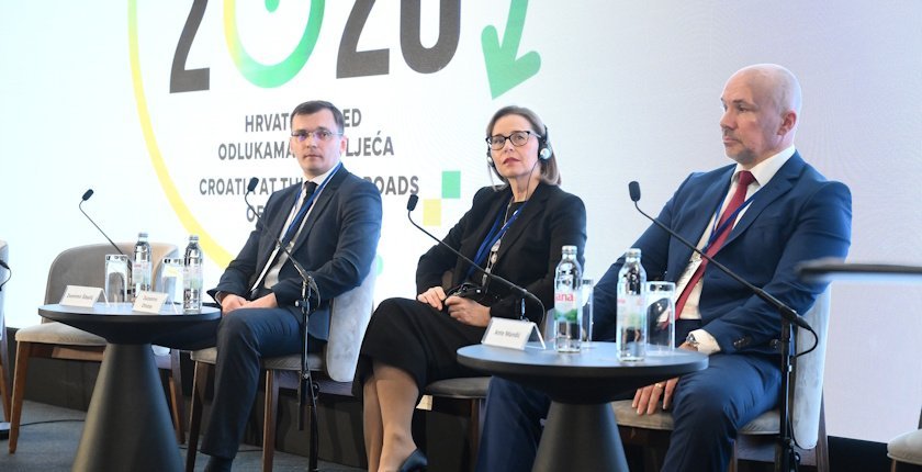 Ortutay: MOL to keep Rijeka refinery in Croatia in operation after taking over Serbian NIS