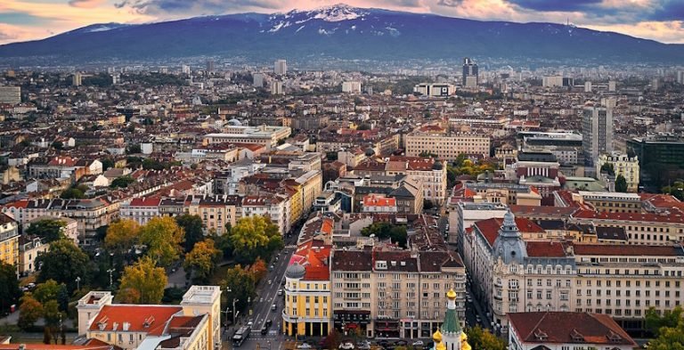Sofia-cleaning-its-air-through-grants-for-replacing-old-heating-devices-768x393
